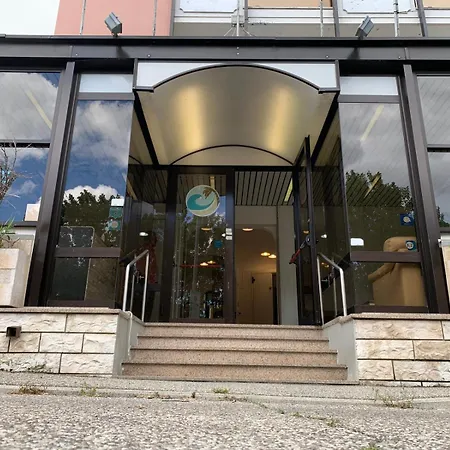 Smile Nuova Gestione Hotel 2*