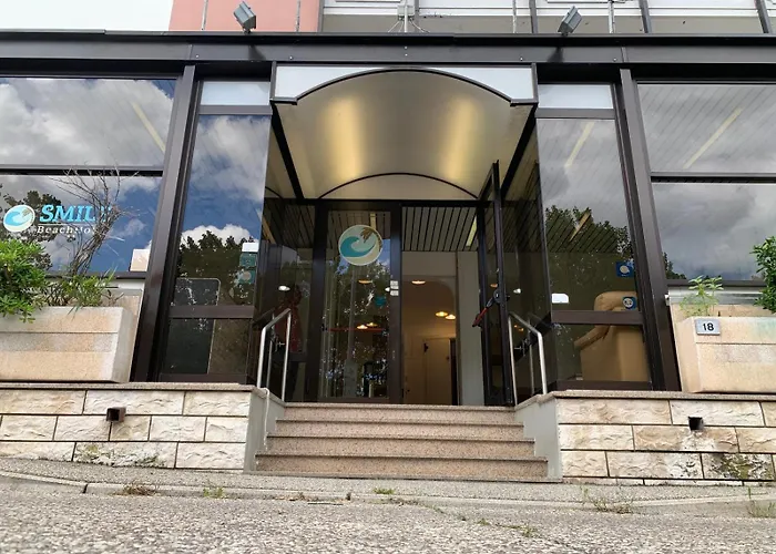 Smile Nuova Gestione Otel 2*