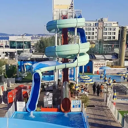 Smile Nuova Gestione Szálloda Riccione