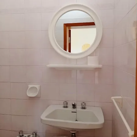 Smile Nuova Gestione 酒店 里乔内