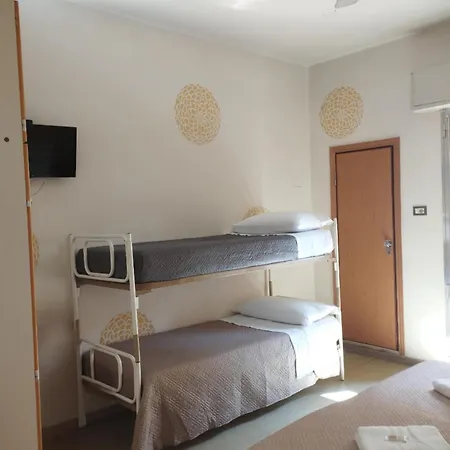 Szálloda Smile Nuova Gestione 2*